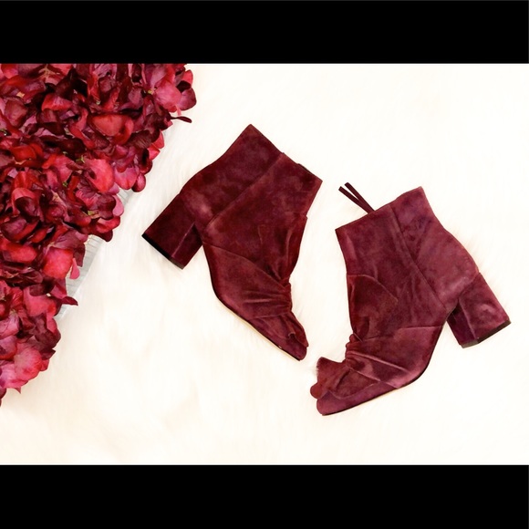 🆕REBECCA MINKOFF Burgundy Suede Bow Booties
